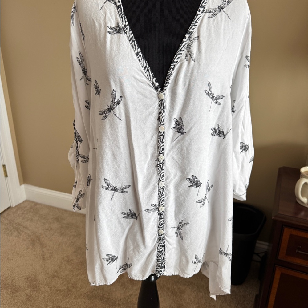 Women's White Dragonfly Print Top